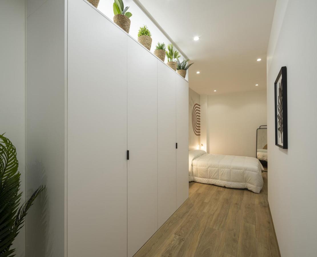 Apartamentos Mª Luisa De Dios, By Daimar Granada Bagian luar foto