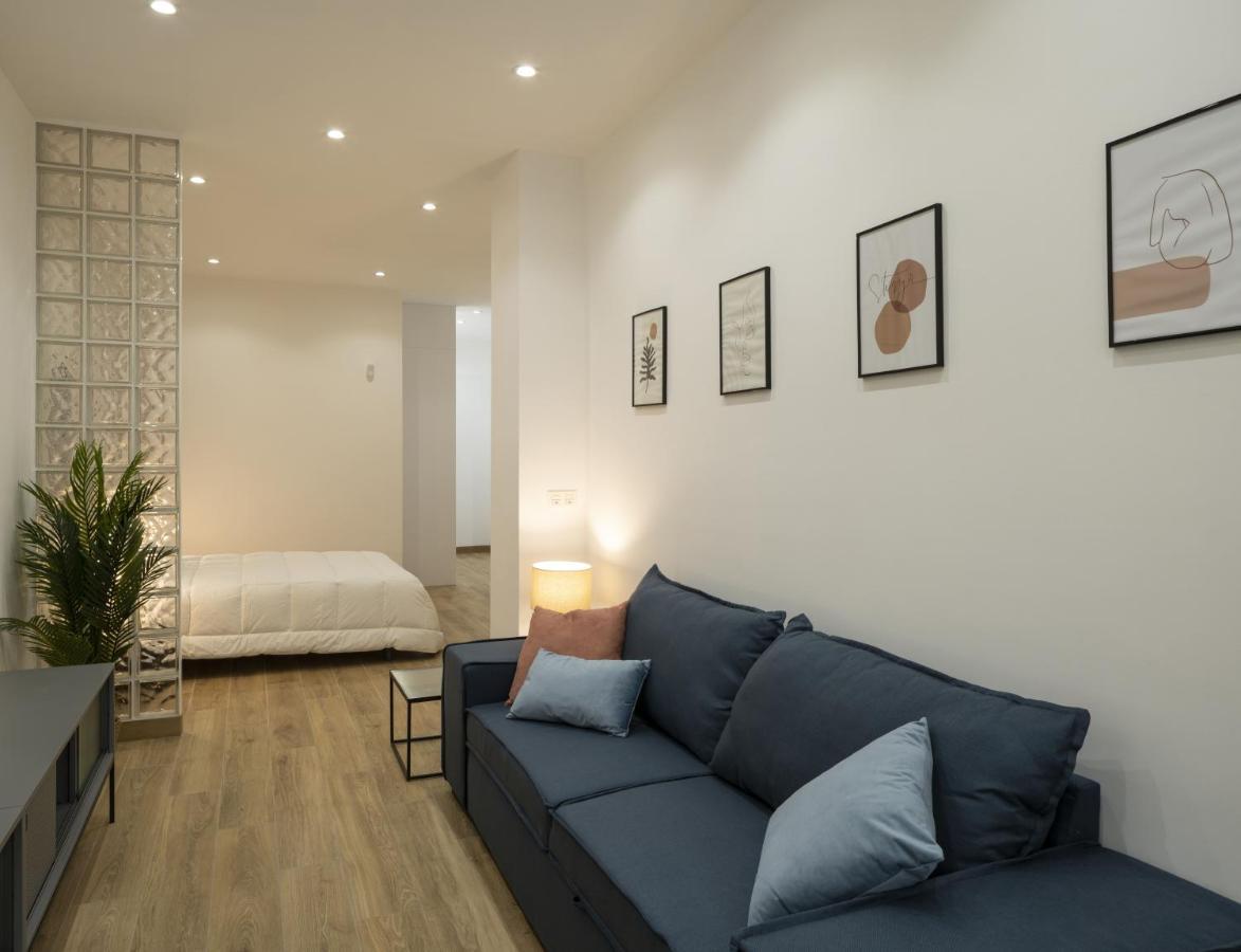 Apartamentos Mª Luisa De Dios, By Daimar Granada Bagian luar foto