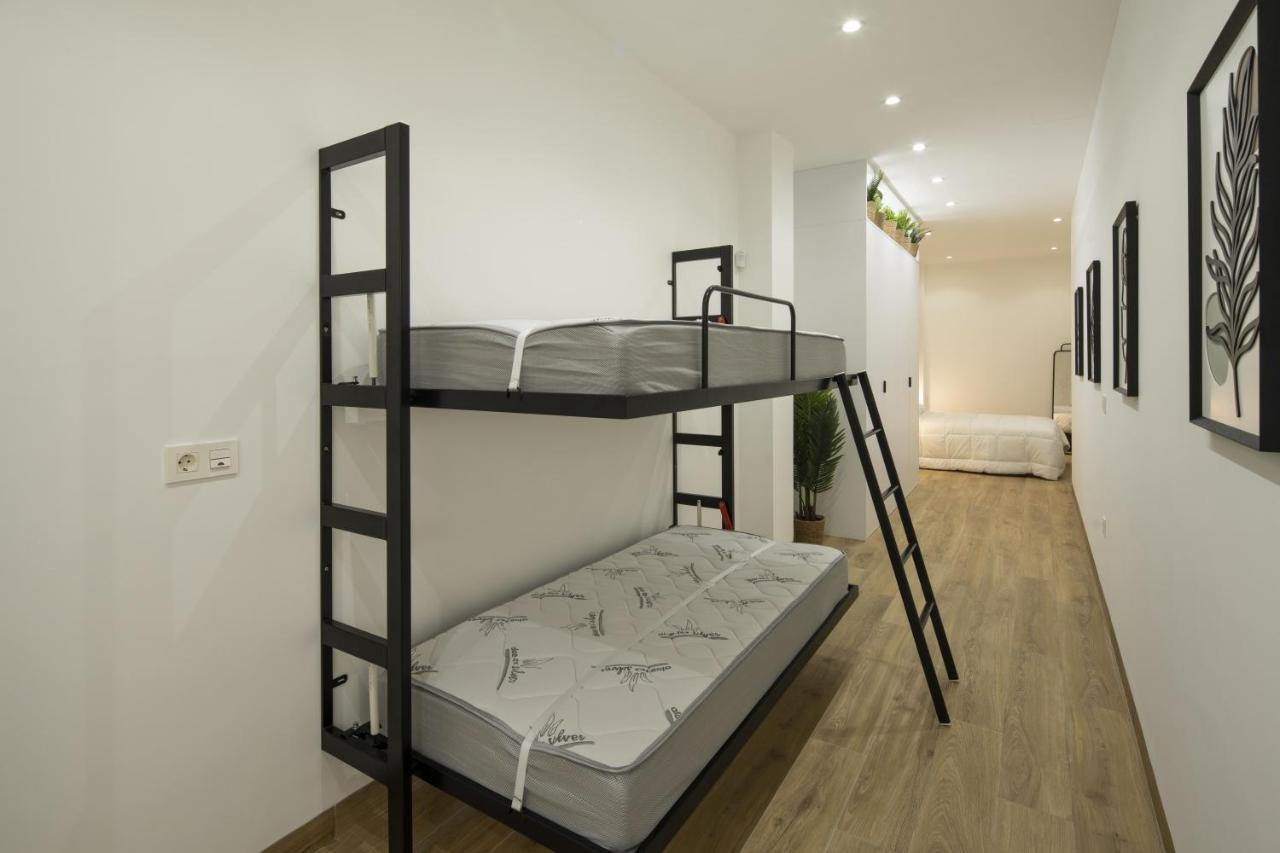 Apartamentos Mª Luisa De Dios, By Daimar Granada Bagian luar foto