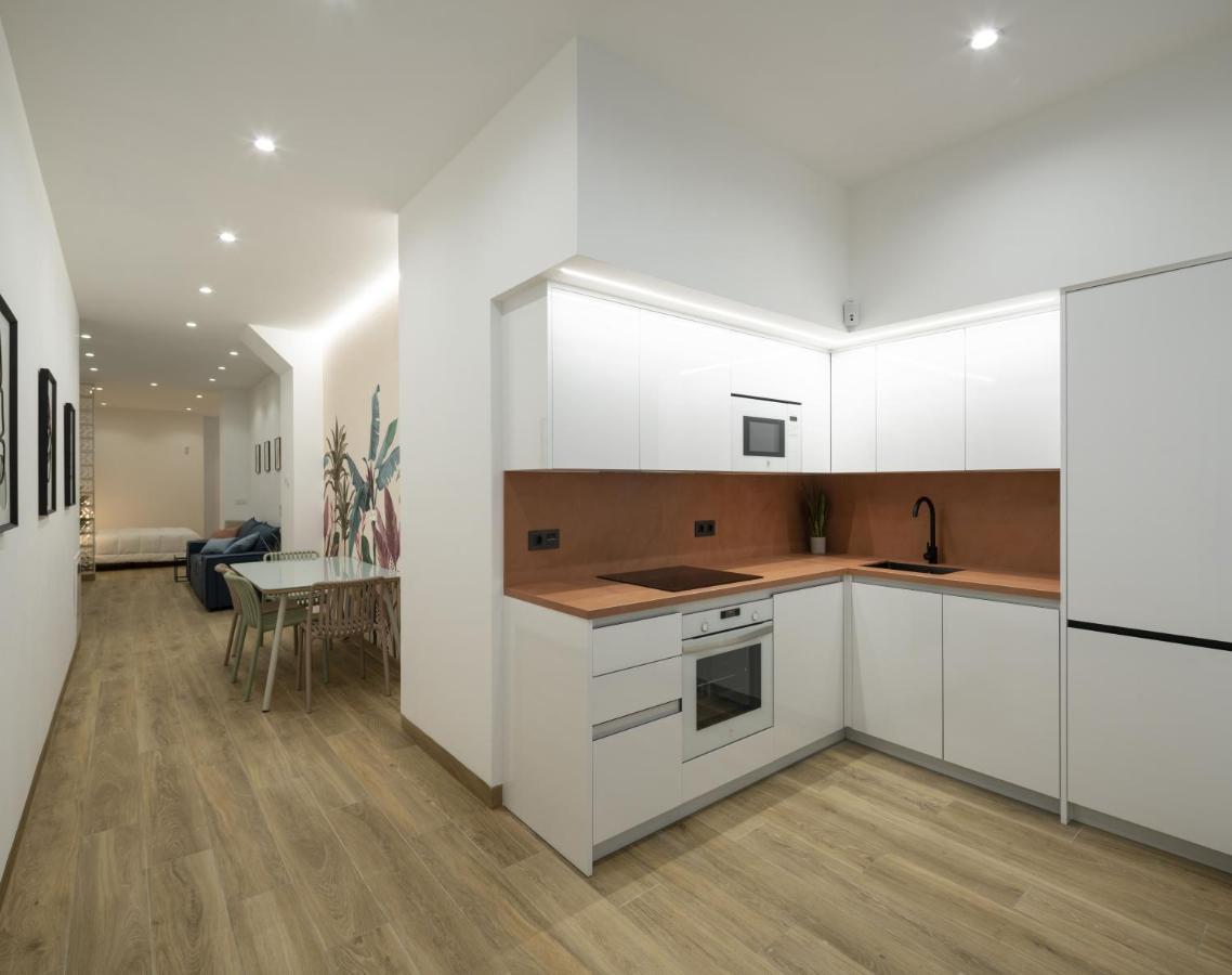 Apartamentos Mª Luisa De Dios, By Daimar Granada Bagian luar foto